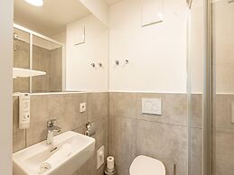 Appealing Apartment With Shared Sauna