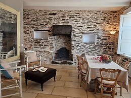 Breton House in Locquirec, Near Beach