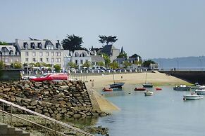 Breton House in Locquirec, Near Beach