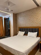 Hotel New India