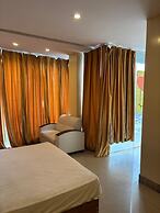 Hotel New India
