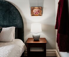 The Rabbit Hole Inn at Harvest Home