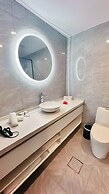 Hibiscus Suites And Residences