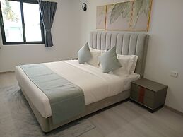 Hibiscus Suites And Residences