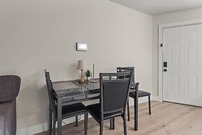 Modern Studio Apartment in Huntsville