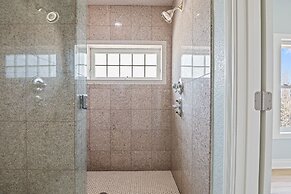 Crystal Beach Villa 5 Bedroom Home