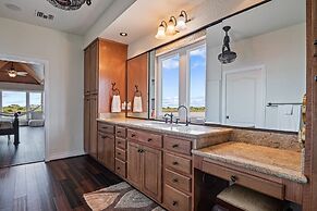 Crystal Beach Villa 5 Bedroom Home