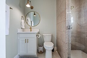 Crystal Beach Villa 5 Bedroom Home