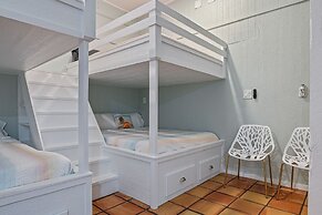 Crystal Beach Villa 5 Bedroom Home