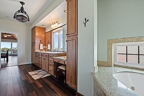 Crystal Beach Villa 5 Bedroom Home