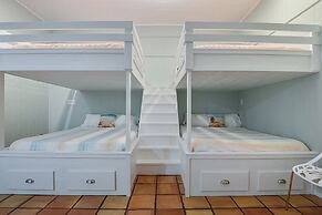 Crystal Beach Villa 5 Bedroom Home