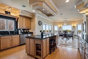 Crystal Beach Villa 5 Bedroom Home