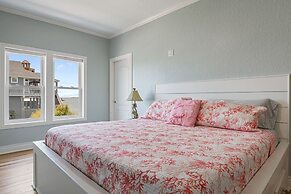 Crystal Beach Villa 5 Bedroom Home