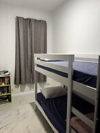 Palm Hamilton BackPackers