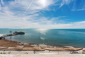 The Promenade Seaview