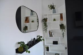 Modern Home Close to City Centre