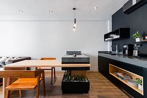 Leaf Boutique Condos