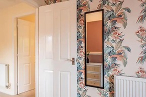 Charming Whitehurst Drive Nest in Manchester