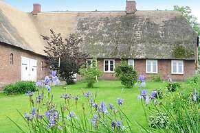 Semi-detached House Waygaard West, Dagebull