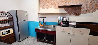 So Art Hostel