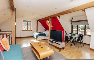 Redwood Retreat - From 110 Per Night