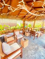 Himeyn Beach Inn Ocho Homes
