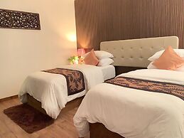 Himeyn Beach Inn Ocho Homes