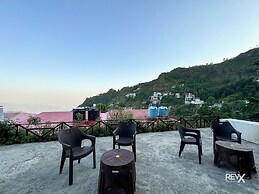 Hotel Wraveler Inn Mussorrie