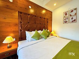 Hotel Wraveler Inn Mussorrie