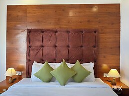 Hotel Wraveler Inn Mussorrie