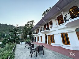 Hotel Wraveler Inn Mussorrie