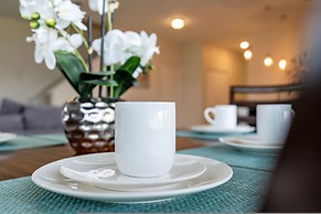 Amazing 5bdr House w Pool -4857