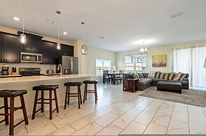 Amazing 5bdr House w Pool -4857