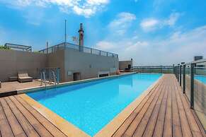 Bluesky Avalon Saigon Center Luxury