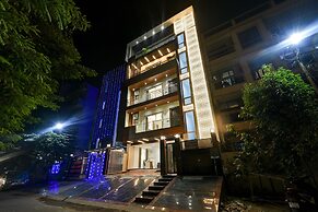 Suite Grand Plaza Noida