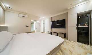 HOTEL THE ART UIWANG