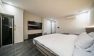 HOTEL THE ART UIWANG