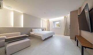 HOTEL THE ART UIWANG