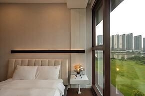 CR Concept Metropole High-end Apartment