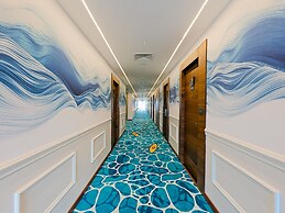 Cloud9 Sarovar Premiere