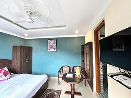 Hotel Anuj Regency