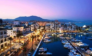 Top Floor Apt Close To Duquesa