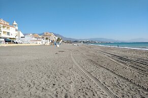 Top Floor Apt Close To Duquesa