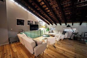 Duplex Loft And Home Office 140m2 Plus a 70m2 Terrace