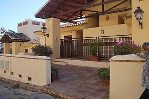 Garden Apt In Los Pinos, Los Arqueros Golf