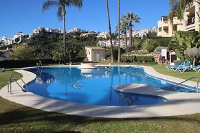 Garden Apt In Los Pinos, Los Arqueros Golf