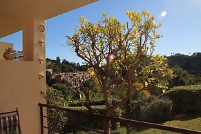 Garden Apt In Los Pinos, Los Arqueros Golf