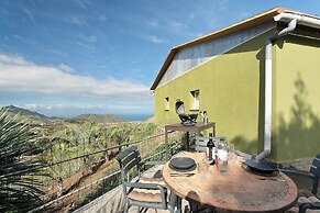 Charming and Comfortable Apartment Casa Lomo El Aire Helecho