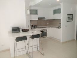 2 Bed Gf Apt Near Puerto Banus
