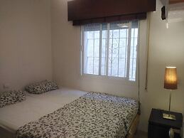 2 Bed Gf Apt Near Puerto Banus